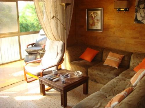 VIVIENDA DEFINITIVA piso de grandes medidas en comunidad con ascensor