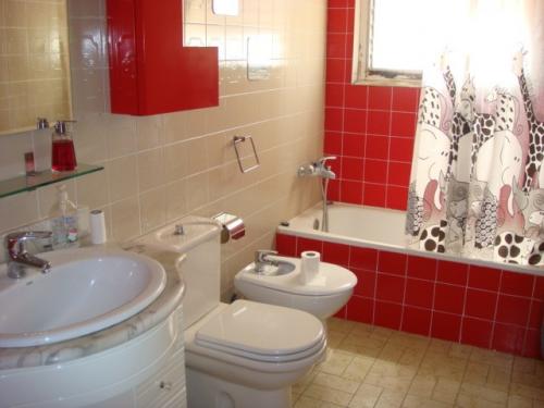 PISO SEMI-REFORMADO segundo de altura con ascensor amplio comedor con