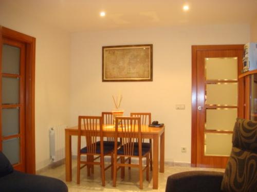 PISO DE 75m EN MUY BUENA ZONA TOTALMENTE REFORMADO Piso