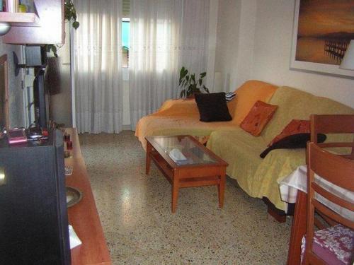 Piso de Venta en Badalona Zona de Sistrells (28.285.620 Pts)