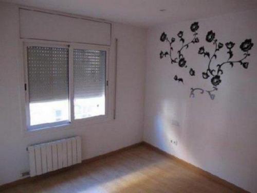 Piso en venta en Barcelona.Edificio construido en 1960.La vivienda esta