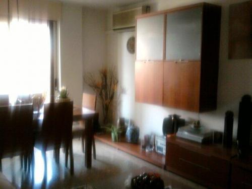 Se vende piso en Cornella de Llobregat Zona Centro compuesto