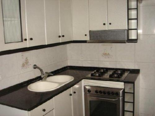 Piso en venta en Badalona.Cerca del metro Fondo .Piso en