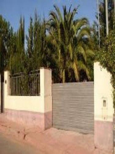 Chalet en venta en Corbera de LLobregat.Construccion del año 2001.Vivienda