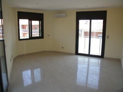 Piso en venta en Tordera. Bonito piso de obra nueva