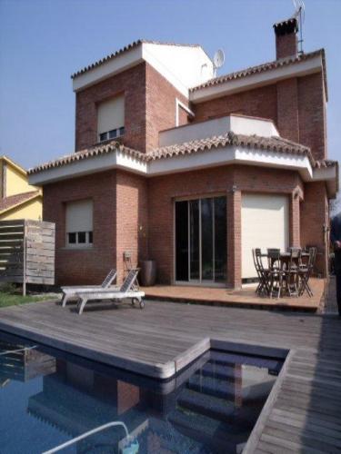 Casa en venta en Fogars de la Selva. Impresionante casa