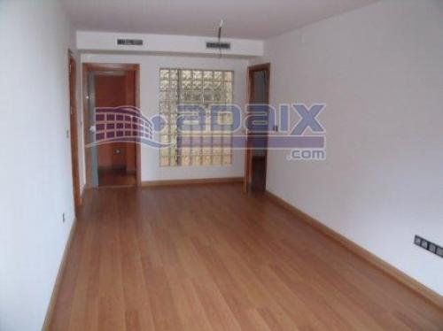 Piso en alquiler en Tordera. Bonito piso de obra nueva