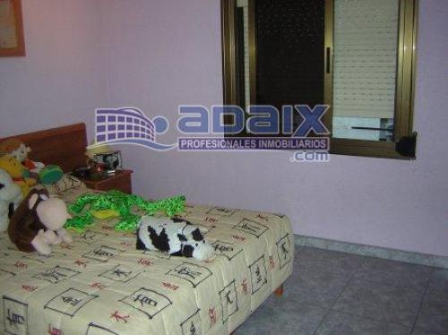 ZONA:MONTIGALA. (36.997.000 pts) Suelo gres ventanas gromadas puertas embero deja