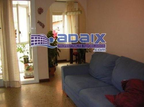 Zona: SISTRELLS.(35.000.000 Pts). Suelo terrazo puertas de haya bomba de