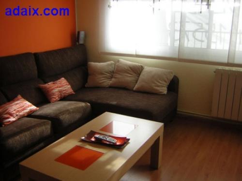 ZONA: SANTO CRISTO. Parquet aluminio blanco calefacciOn a gas aire