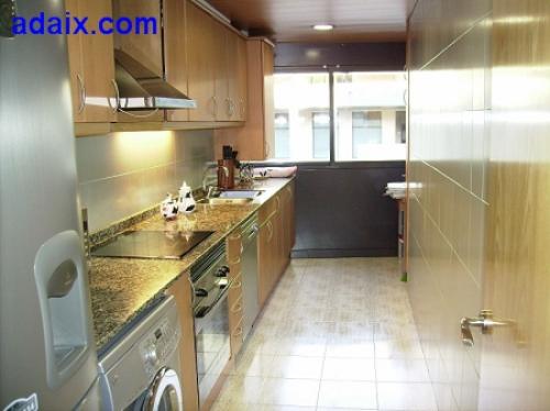 ZONA : BUFALa ( 82.000.000 pts) Aluminio roble parket calefacciOn