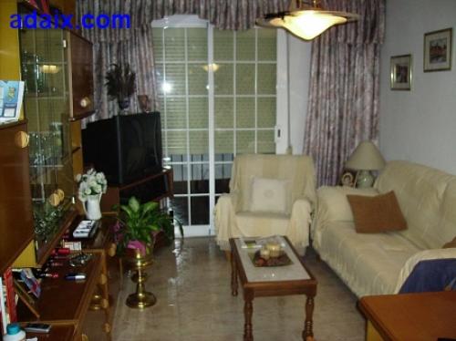 ZONA: SAN ROQUE( 42.100.000 pts) Aluminio roble gres 3 habitaciones