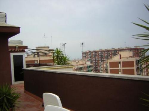 ZONA: LLEFIa. Ascensor mas de 200 m2 de terraza 3