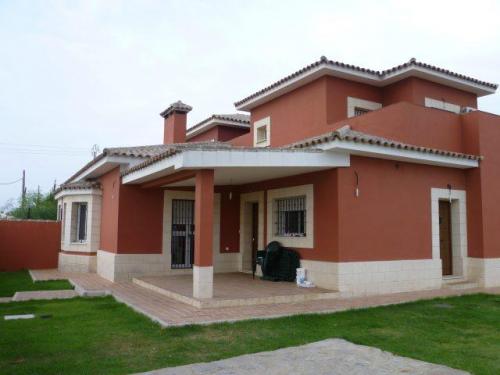 Hermoso chalet nuevo y amueblado en zona muy tranquila de