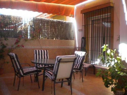 Venta de unifamiliar en Jerez de la Frontera con sotano/garaje