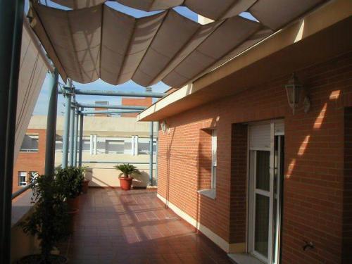 Alquiler de magnifico atico en bonita y tranquila urbanizacion rodead