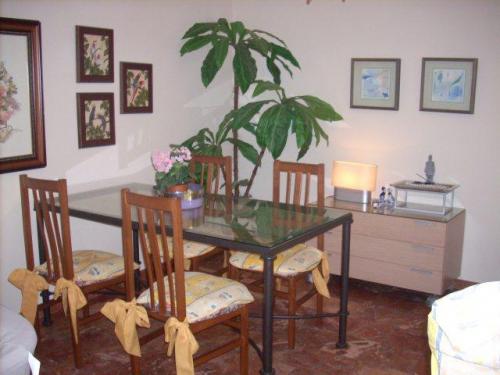 Alquiler de casa duplex en zona de Hospital Santa Maria