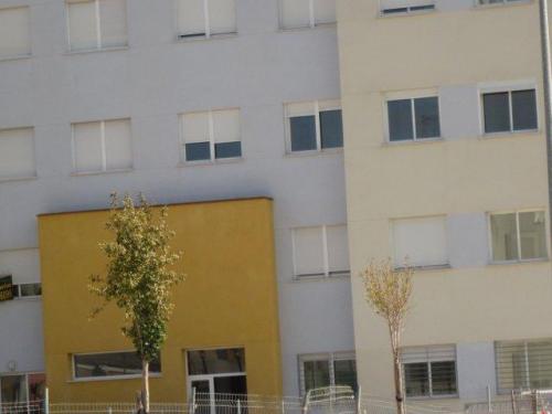 ESTUPENDO PISO A ESTRENAR! EN EDIFICIO ROMA DE TRES DORMITORIOS