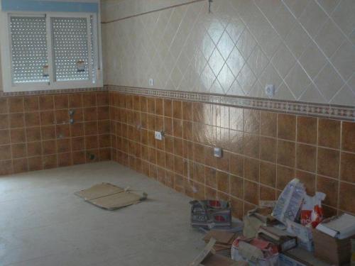 Unifamiliar a estrenar. Planta baja amplios salOn y cocina ambos