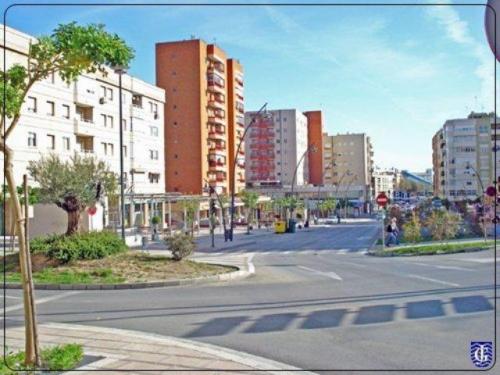 AMPLIO PISO DE 4 DORMITORIOS CONVERTIDOS EN 3. 2 BAñOS