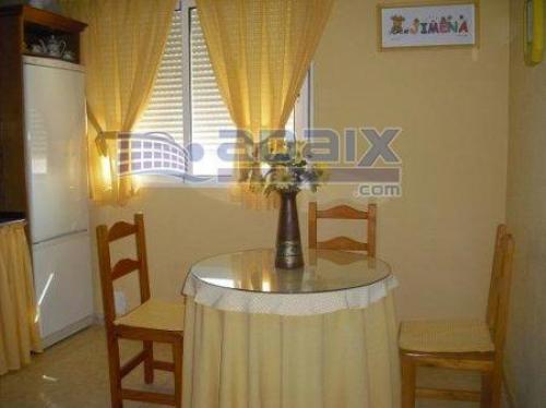 Estupendo piso de 3 dormitorios cocina amueblada a/acon. reformado buena