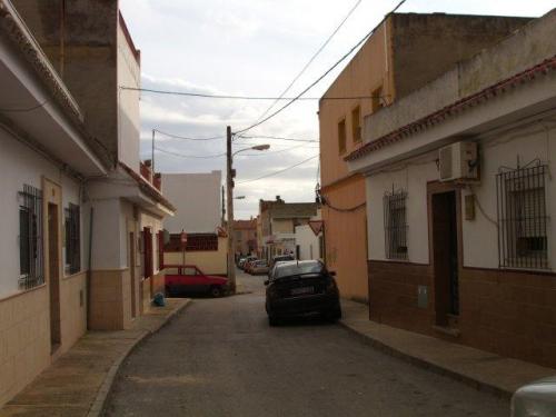 MARAVILLOSA CASA DE 1 PLANTA COCINA AMUEBLADA BAñO POZO DE