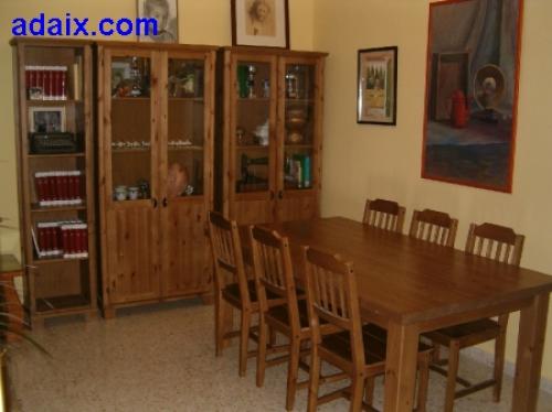 Preciosa casa unifamiliar en Villas del Este con un patio