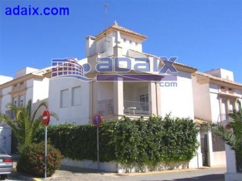 Magnifico chalet independiente en Las Redes a estrenar. Tres plantas.