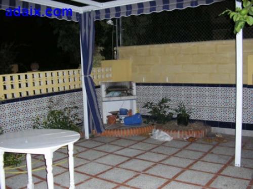 Parque Europa. Unifamiliar haciendo esquina con jardin delantero de 40