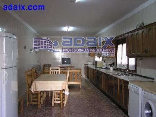 PARA MUNDIAL DE MOTOS! Zona La Valenciana excelente casa de