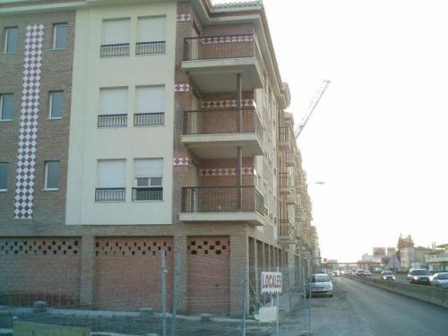 Piso en venta en Santa Fe (Granada). A estrenar de