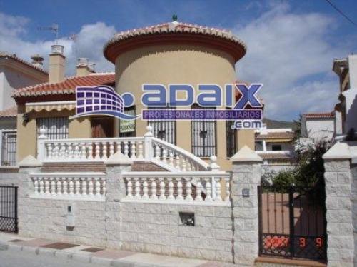 Chalet en Motril ¡¡¡ REBAJADO ! PRIMERA LINEA DE PLAYA