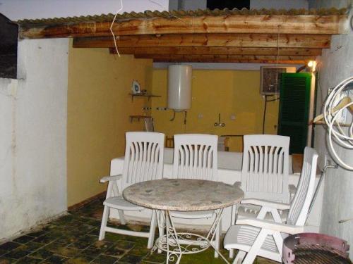 Casa de pueblo en Andraitx ubicada en el centro. Consta