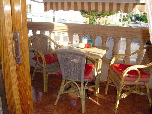 Piso en Calvia ubicado en Son Ferrer 1 planta. Consta