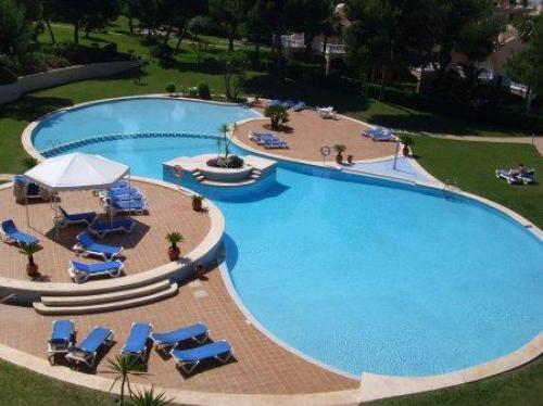 Piso en Calvia ubicado en Nova Santa Ponsa. En complejo