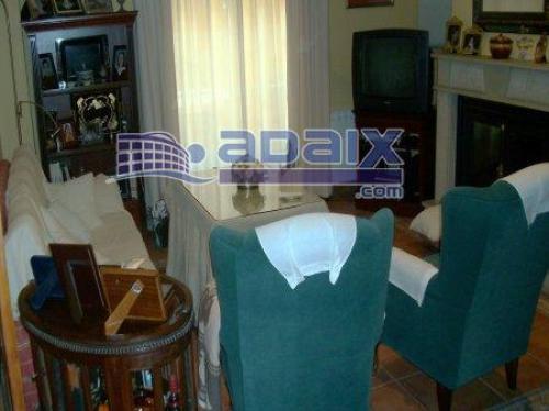 Magnifica Casa Unifamiliar semi-nueva. SalOn de 35 m2 con cocina