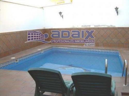 EXCELENTE UNIFAMILIAR DE 240 M2 Y PISCINA INDIVIDUAL. SUELO RUSTICO.
