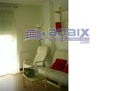 ESTUPENDO APARTAMENTO NUEVO A ESTRENAR TOTALMENTE AMUEBLADO. SUELO DE TARIMA.