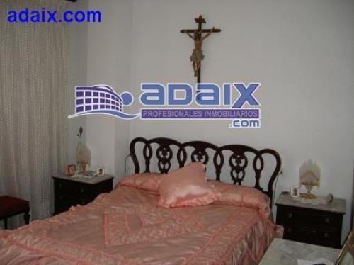 Magnifico Piso. Soleria de marmol. Semi-Reformado. BalcOn. 2 Despensa