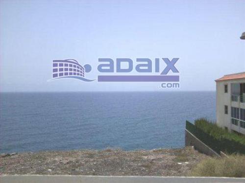 Apartamento bien situado con vistas al mar. Un dormitorio cocina