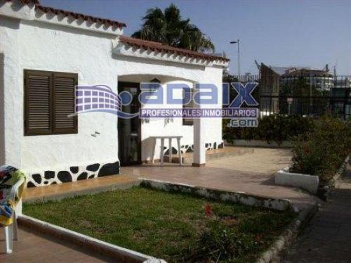 Situado en centro de Playa del Ingles bonito bungalow de