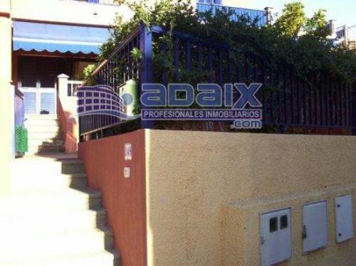 Fantastico duplex de tres dormitorios tres baños amplio salO