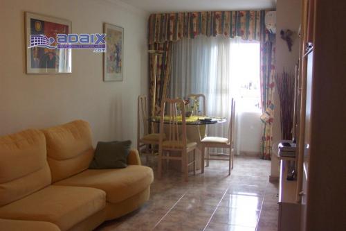 POR TRASALADO PRECIO HA BAJADO 29.000euros. Exquisitamente amueblado de primera