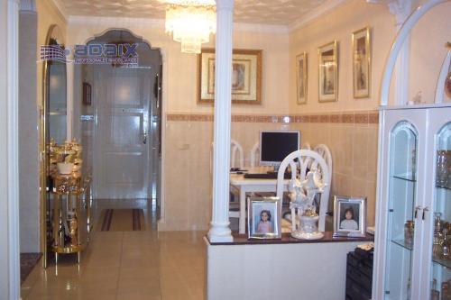 Esplendido duplex. Tres dormitorios tres baños dos cocinas completa