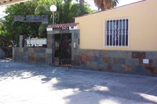 Bungalow en urbanizacion privada. Parcela de 200 metros y 98