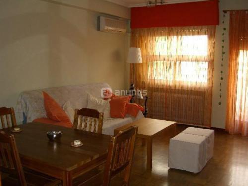 Piso muy tranquilo luminoso y muy bien comunicado completamente amueblado.