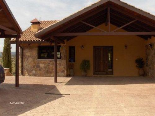 Chalet Independiente en Madrid ubicado a 10 minutos de San