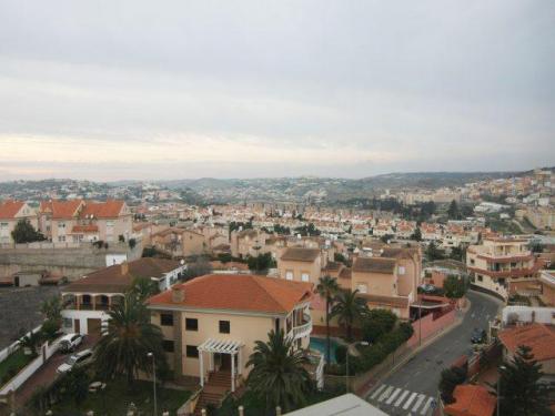 Piso de 4 Dormitorios en Urb. Rusadir en muy buen