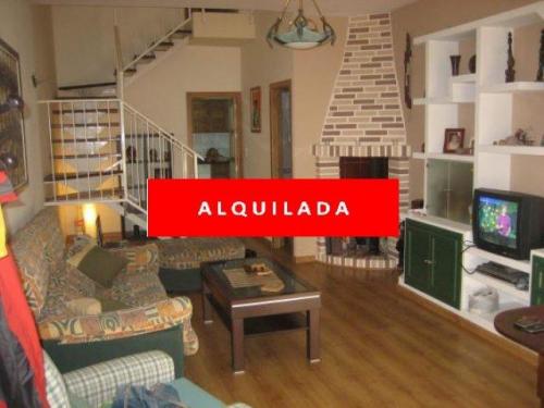 Se alquila duplex zona de El Plan (Cartagena) de 105m2.