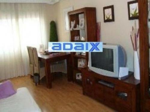 Piso en venta en Urb. Mediterraneo (Cartagena). Tercer piso de